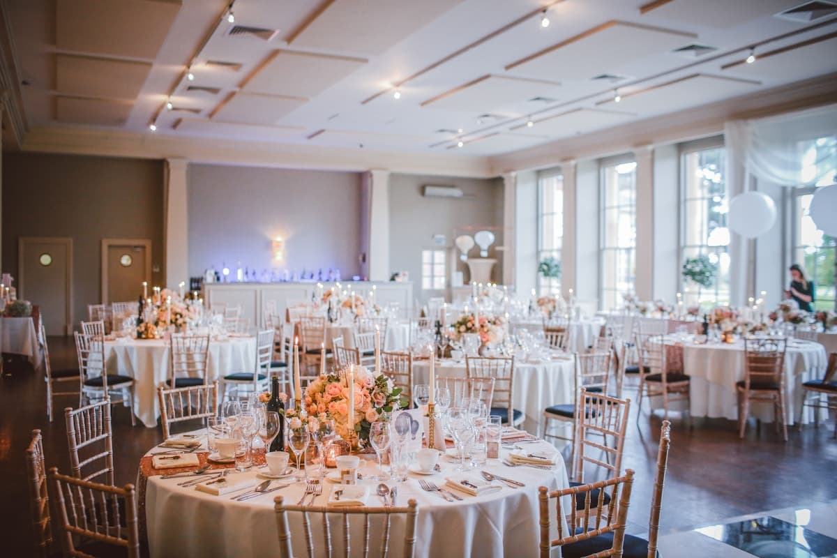 Wedding Seating Chart: Complete Guide to Perfect Table Arrangements